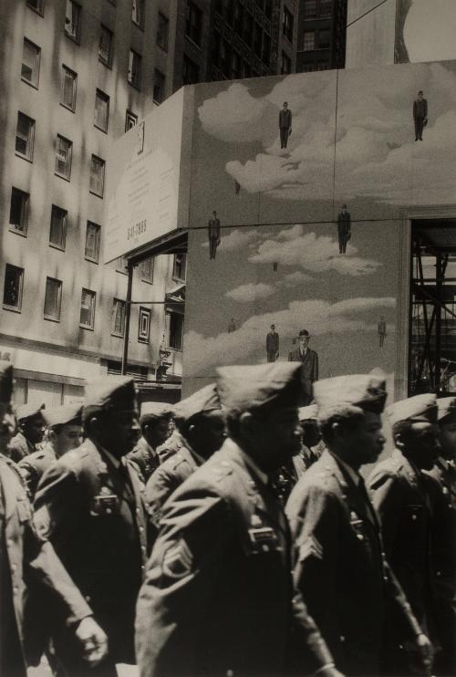 Allen,Jules,[Parade of Soldiers] (From the Hats