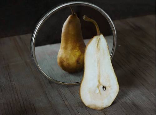 Half Pear and Mirror