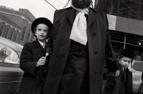 Castellana,William,Boy with Lollipop - Williamsburg, Brooklyn,2014.76