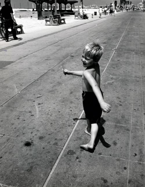 Walking Boy, Venice